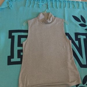 Ladies sleeveless top